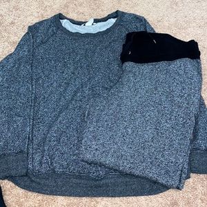 H&M Maternity Set - Large Top, Extra Large Bottoms